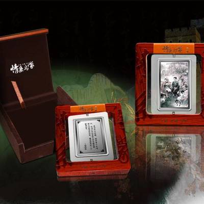 企業(yè)形象新助力 定制獎(jiǎng)牌選對(duì)路，贈(zèng)送客戶實(shí)惠有形